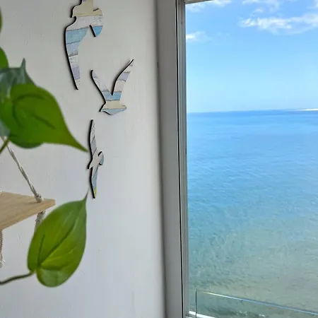 The Sea At Your Feet Apartment